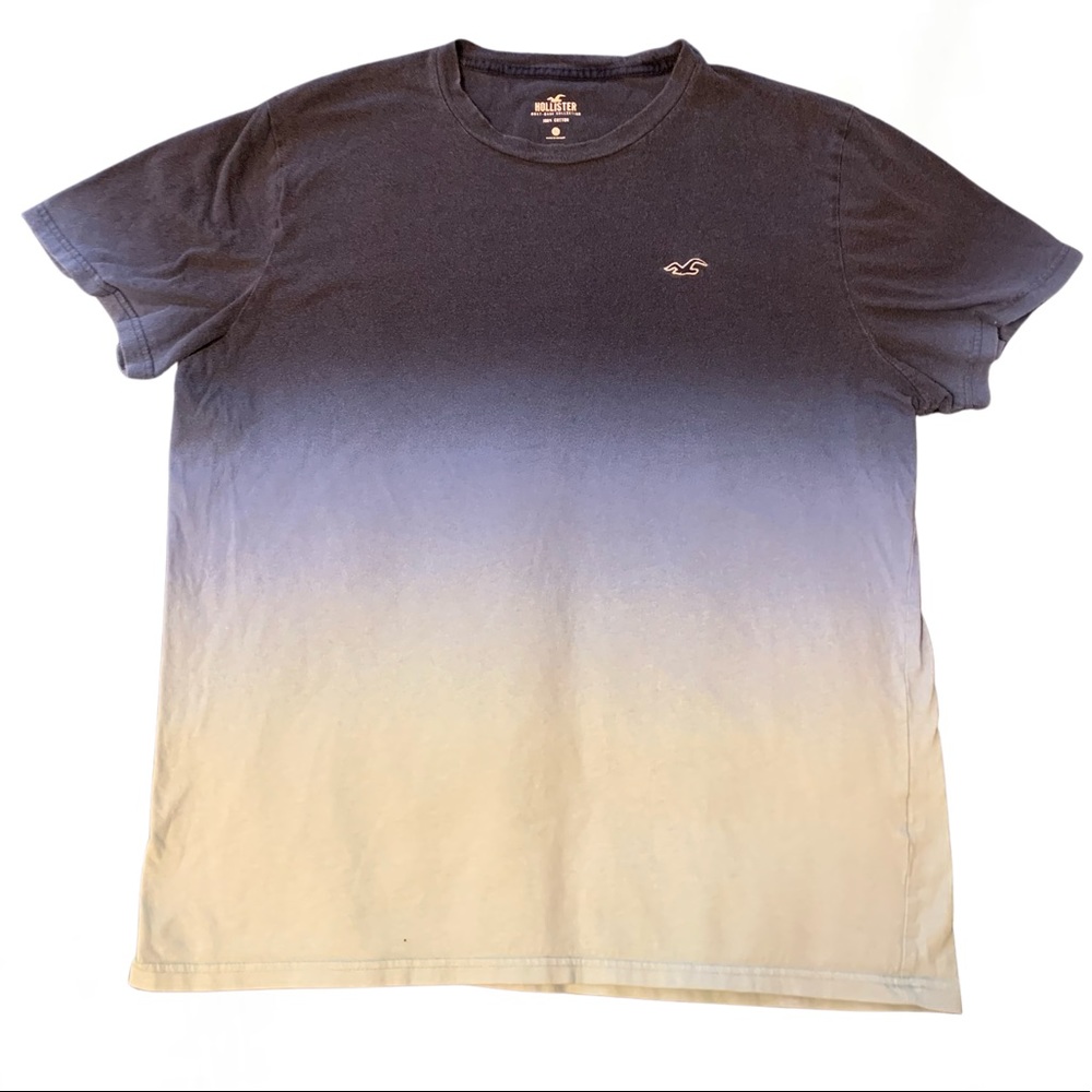 Hollister Blue Gradient Shirt. Size: XL.